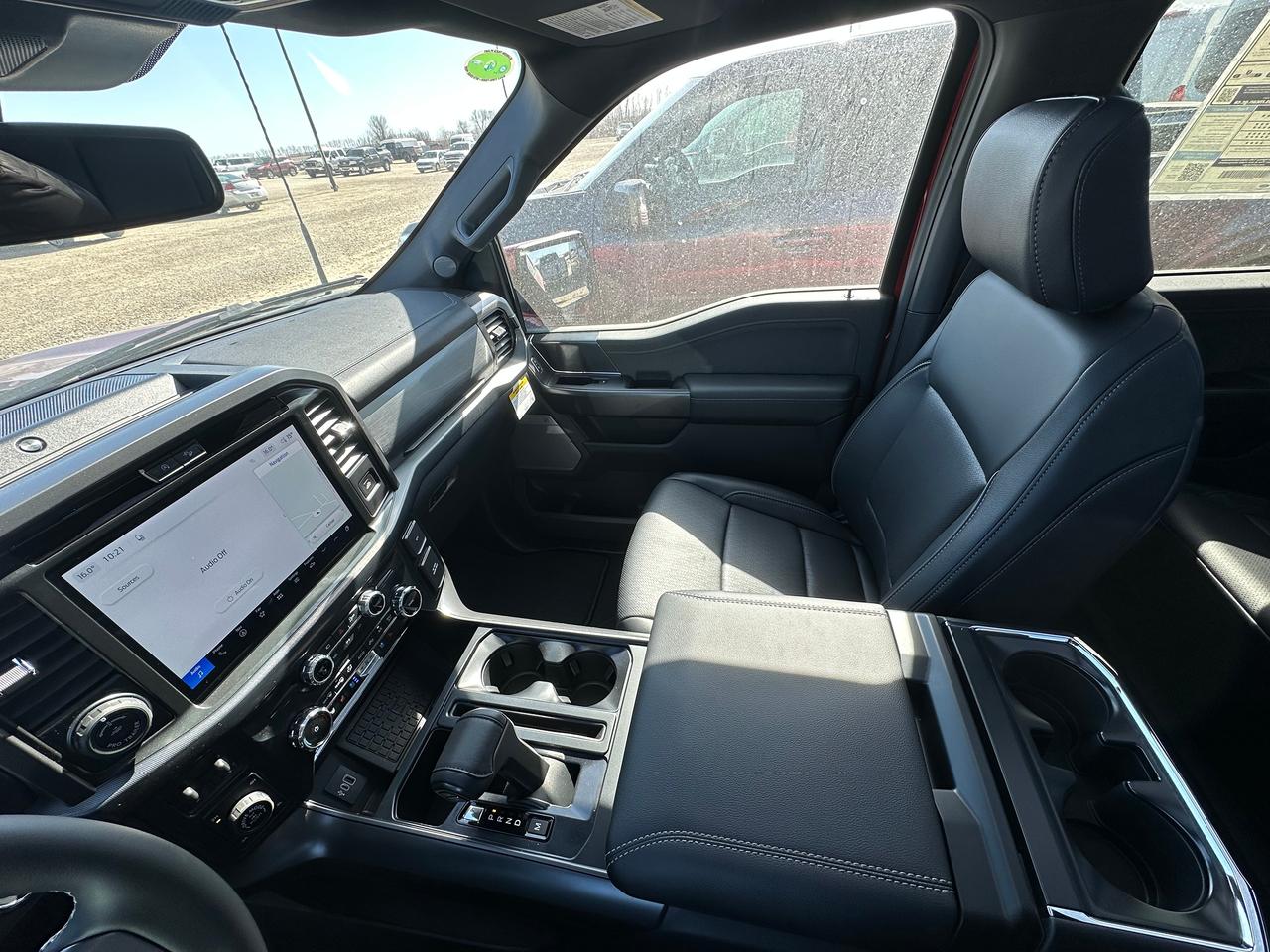 2026 Ford F-150 LARIAT 4WD SuperCrew 5.5' Box 501A Photo5