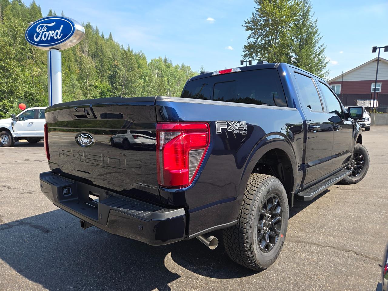 2026 Ford F-150 XLT Photo4