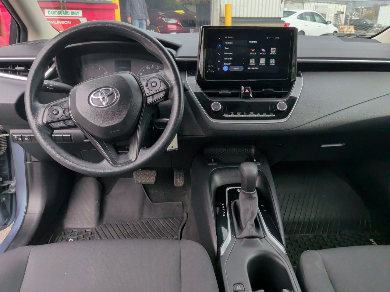 2024 Toyota Corolla LE Photo