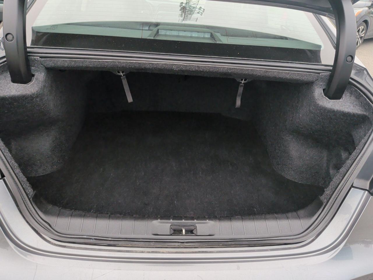 2023 Nissan Maxima SL Photo