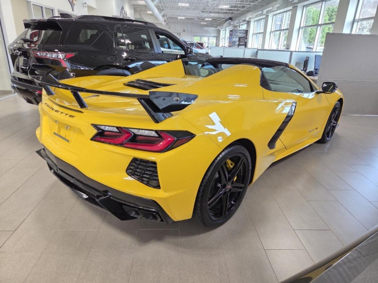 2026 Chevrolet Corvette STINGRAY CONVERTIBLE Photo3