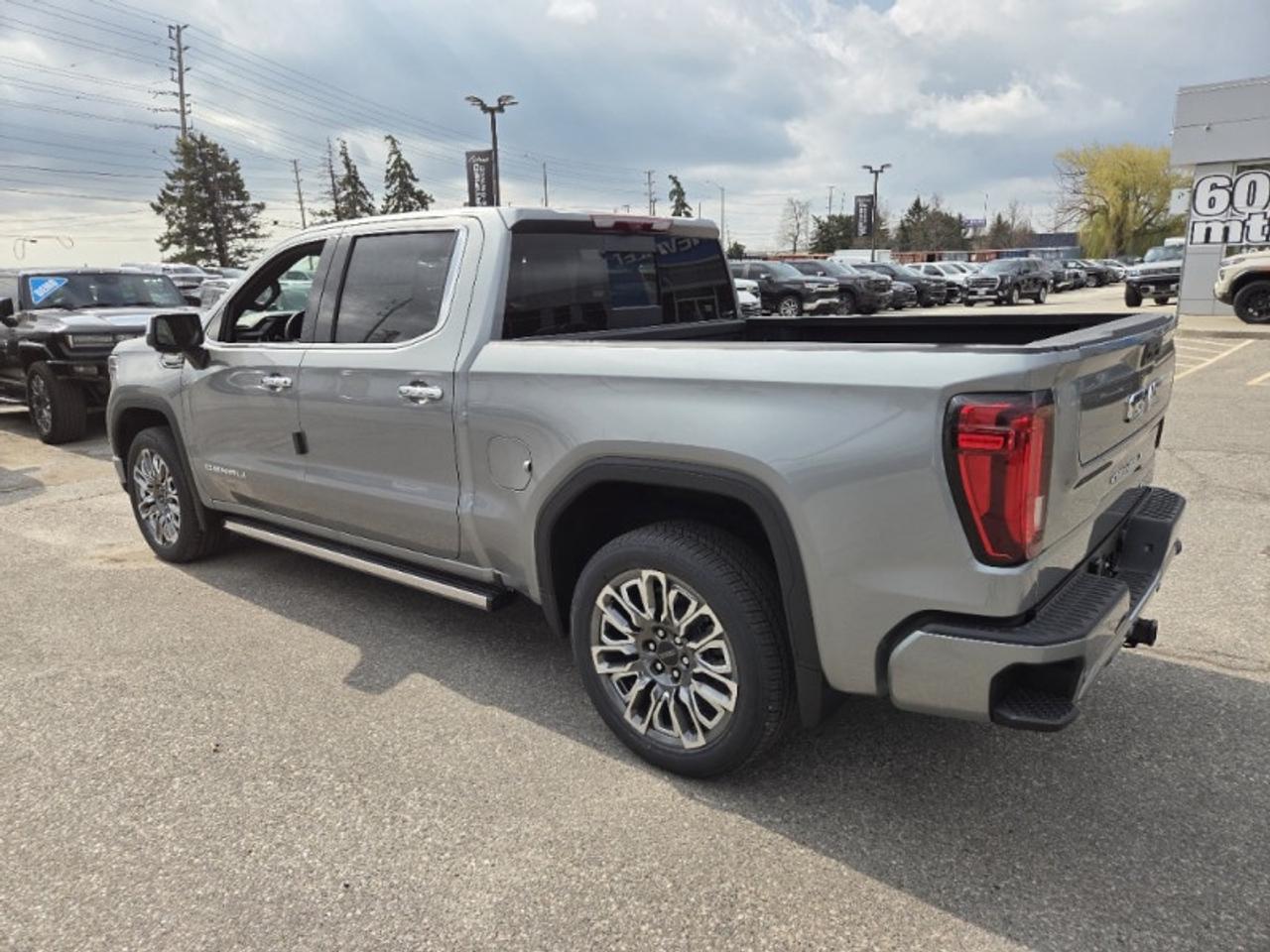 2026 GMC Sierra 1500 Denali Ultimate  - Sunroof Photo