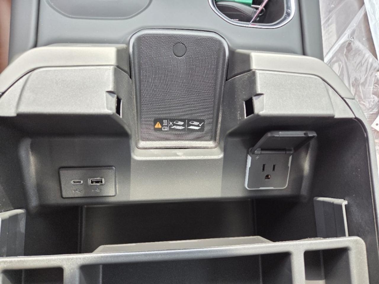 2026 GMC Sierra 1500 Denali Ultimate  - Sunroof Photo
