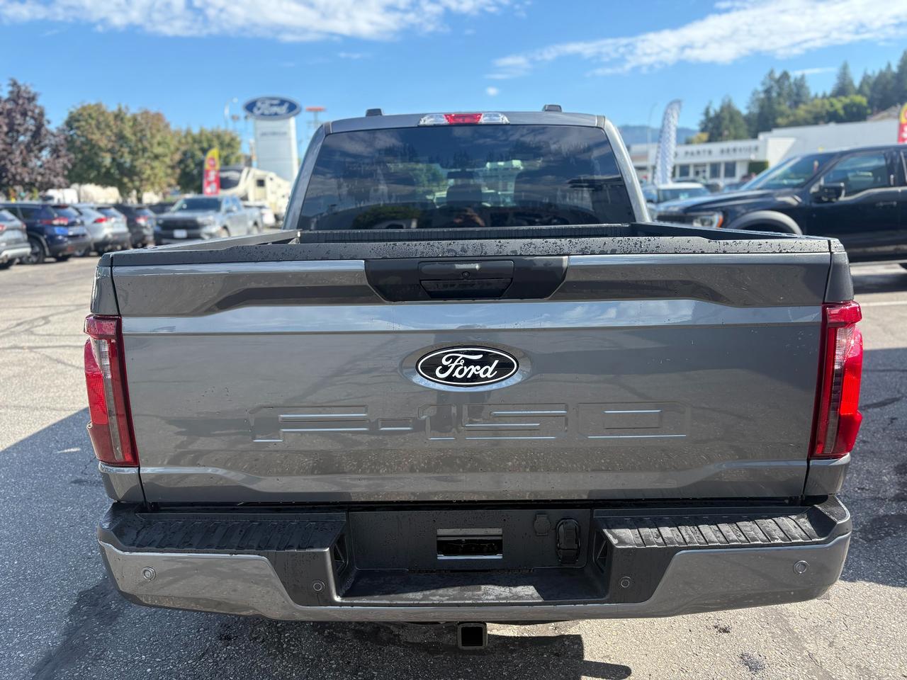 2026 Ford F-150 XLT Photo3