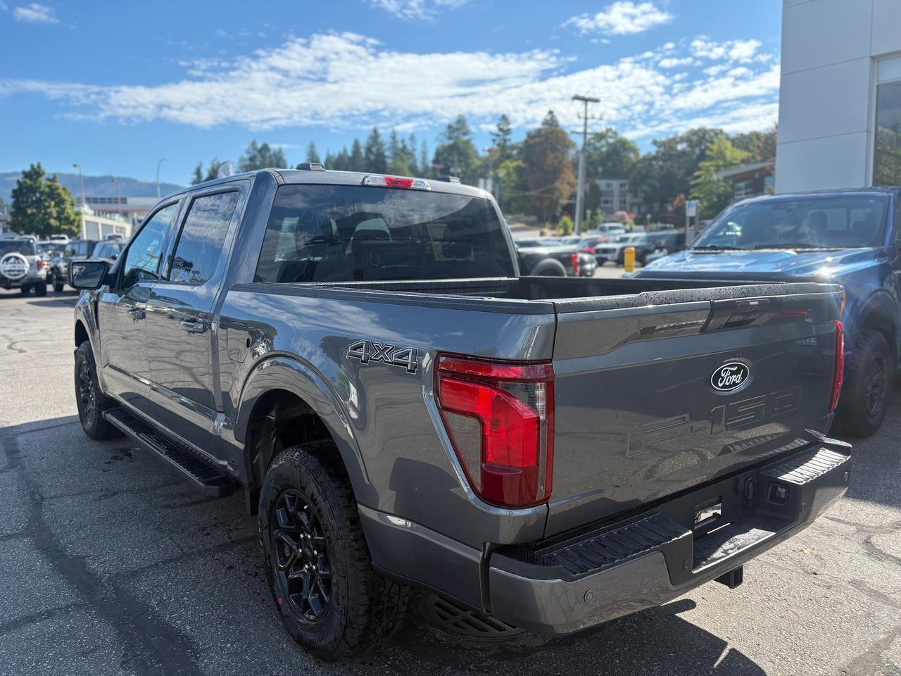 2026 Ford F-150 XLT Photo2