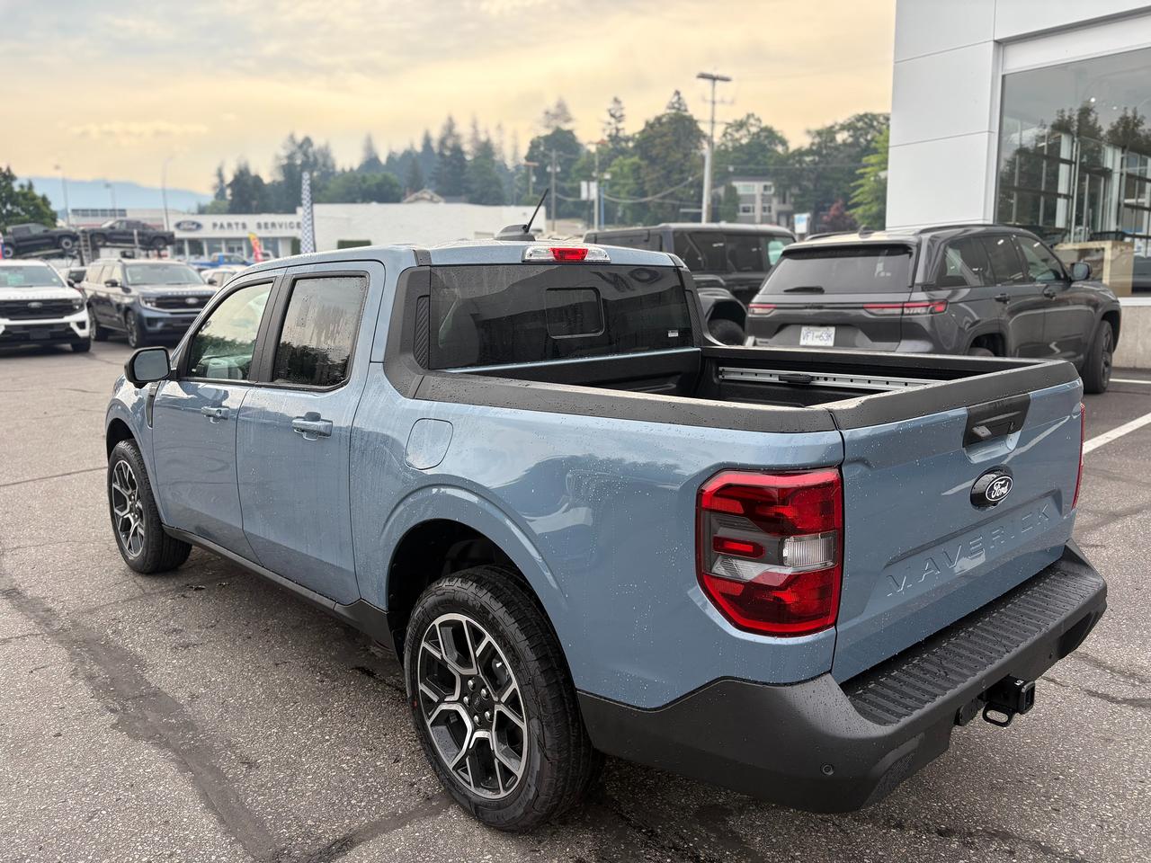 2026 Ford Maverick Lariat Photo2