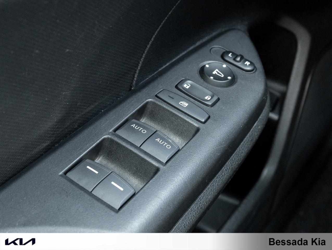 2021 Honda Civic SEDAN LX Photo