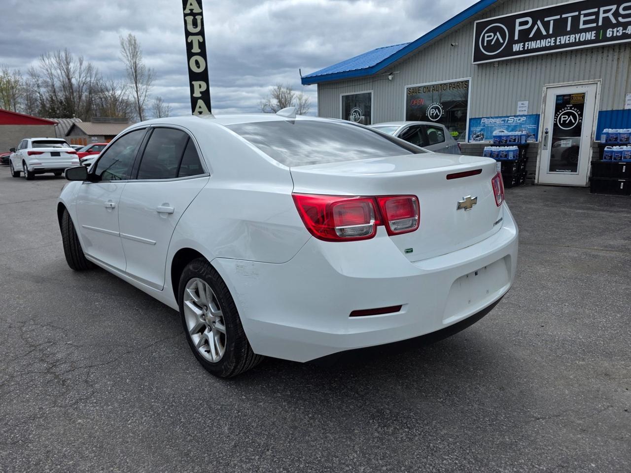 2015 Chevrolet Malibu 1LT Photo
