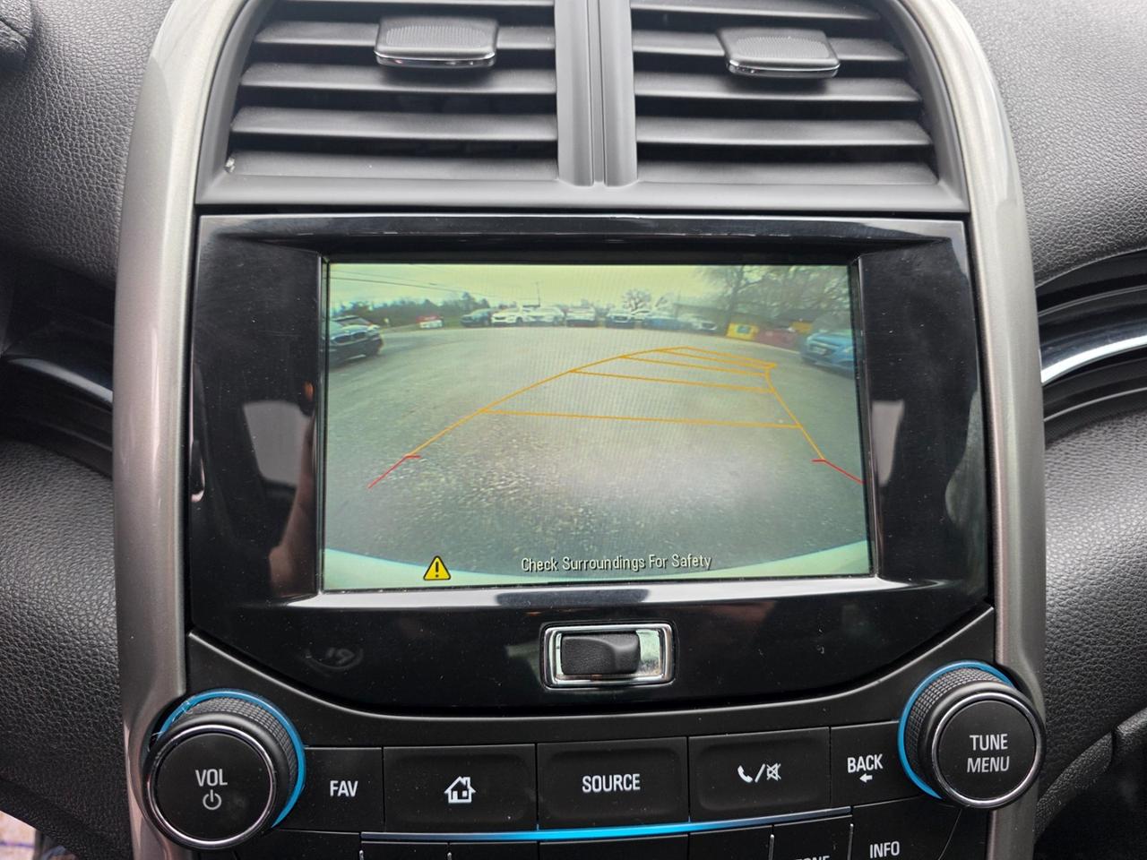 2015 Chevrolet Malibu 1LT Photo