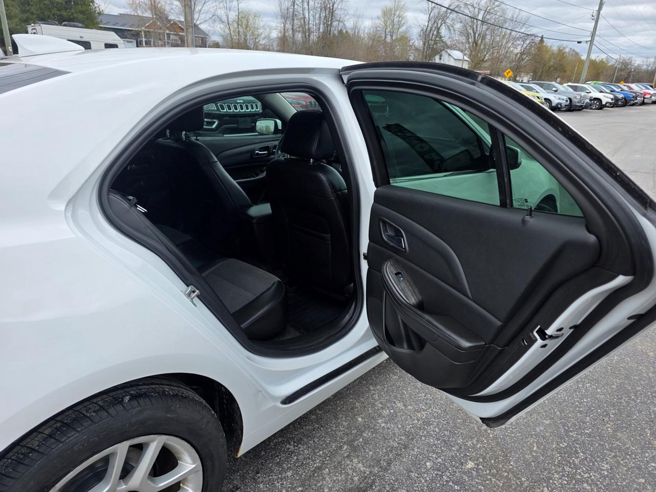 2015 Chevrolet Malibu 1LT Photo