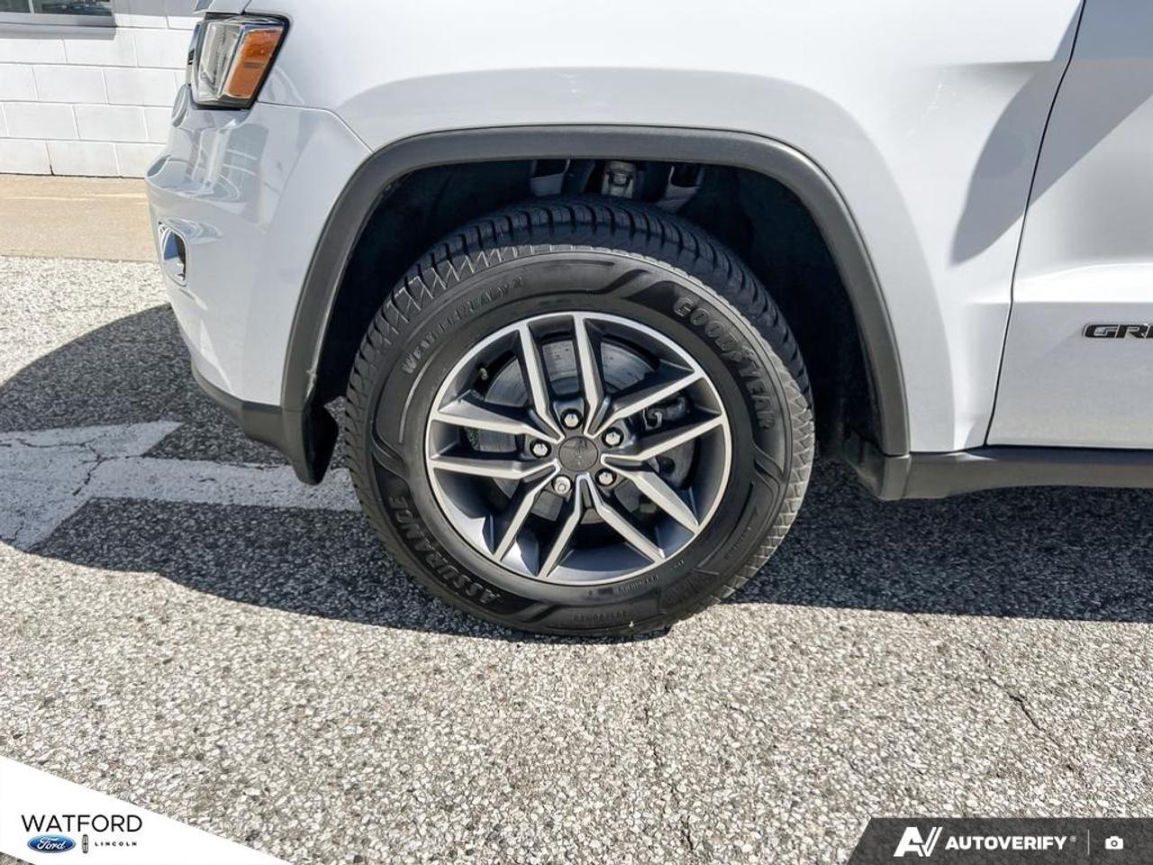 2022 Jeep Cherokee Limited 4X4 Photo