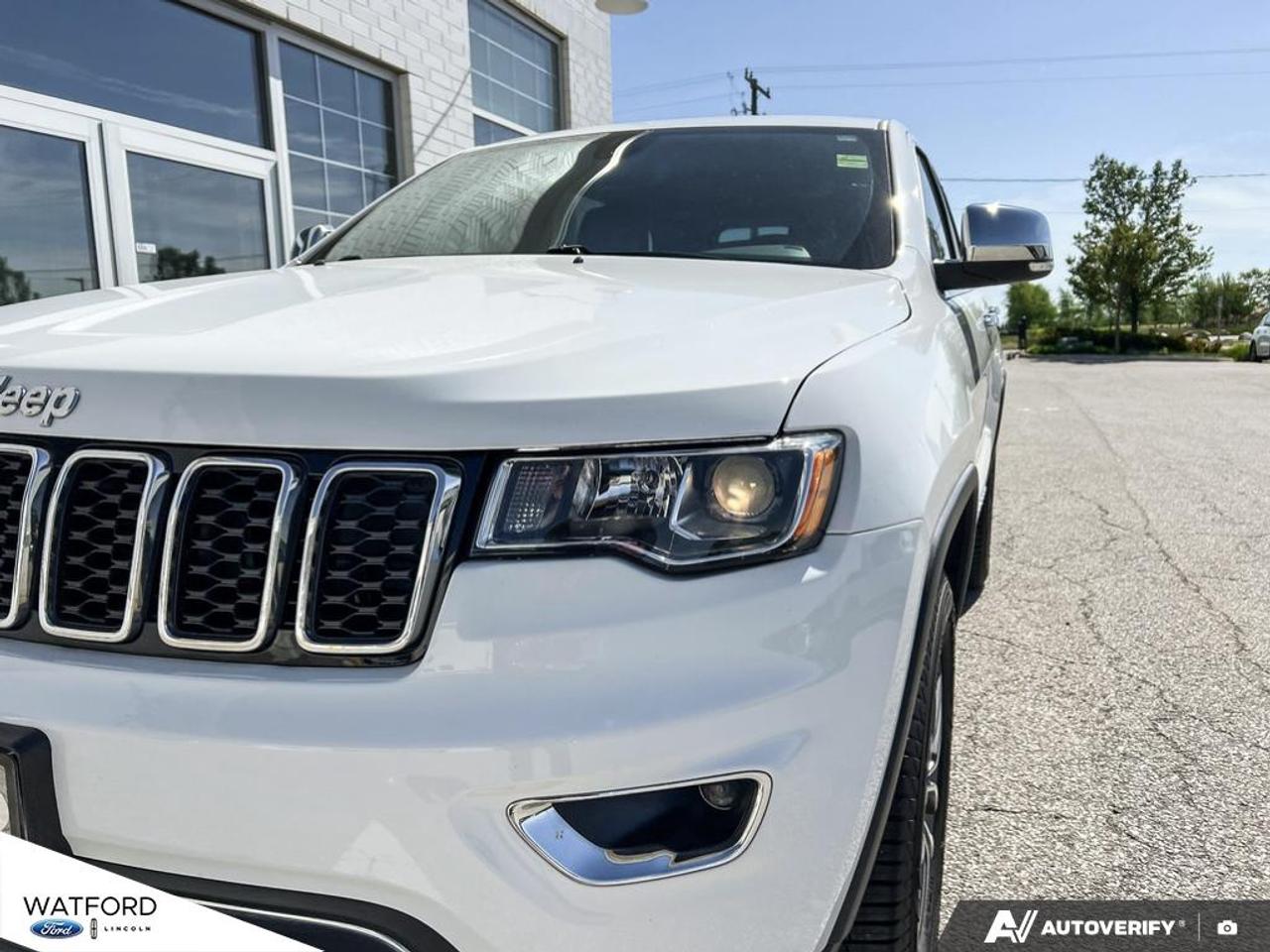 2022 Jeep Cherokee Limited 4X4 Photo