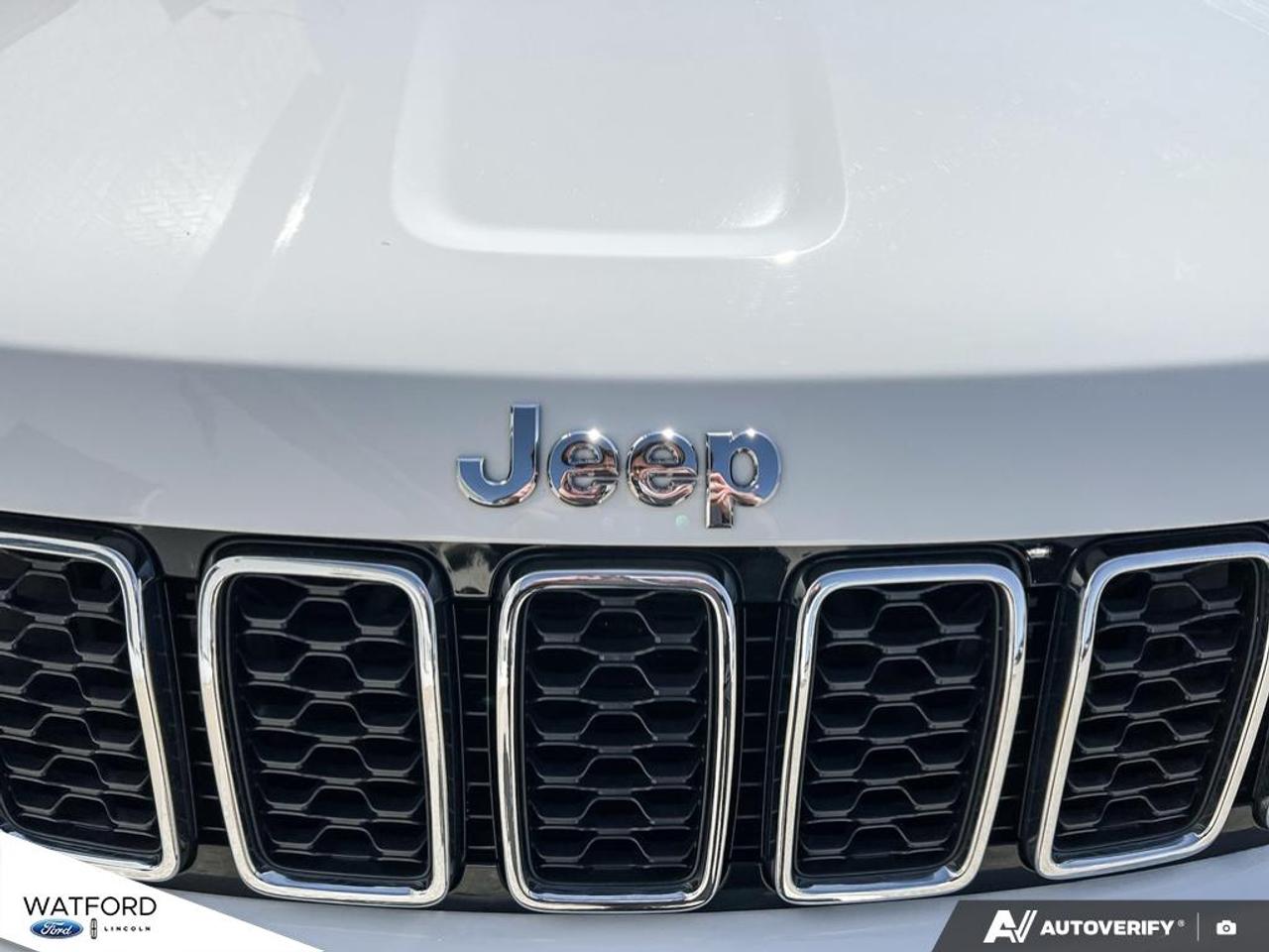 2022 Jeep Cherokee Limited 4X4 Photo