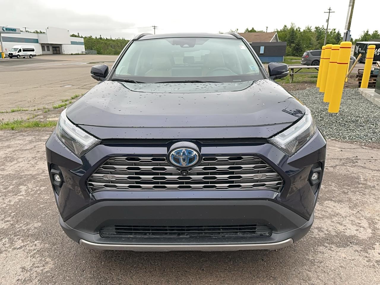 2023 Toyota RAV4 Hybrid Limited AWD Photo1