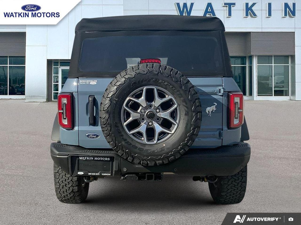 2023 Ford Bronco 4 Door Badlands Photo3