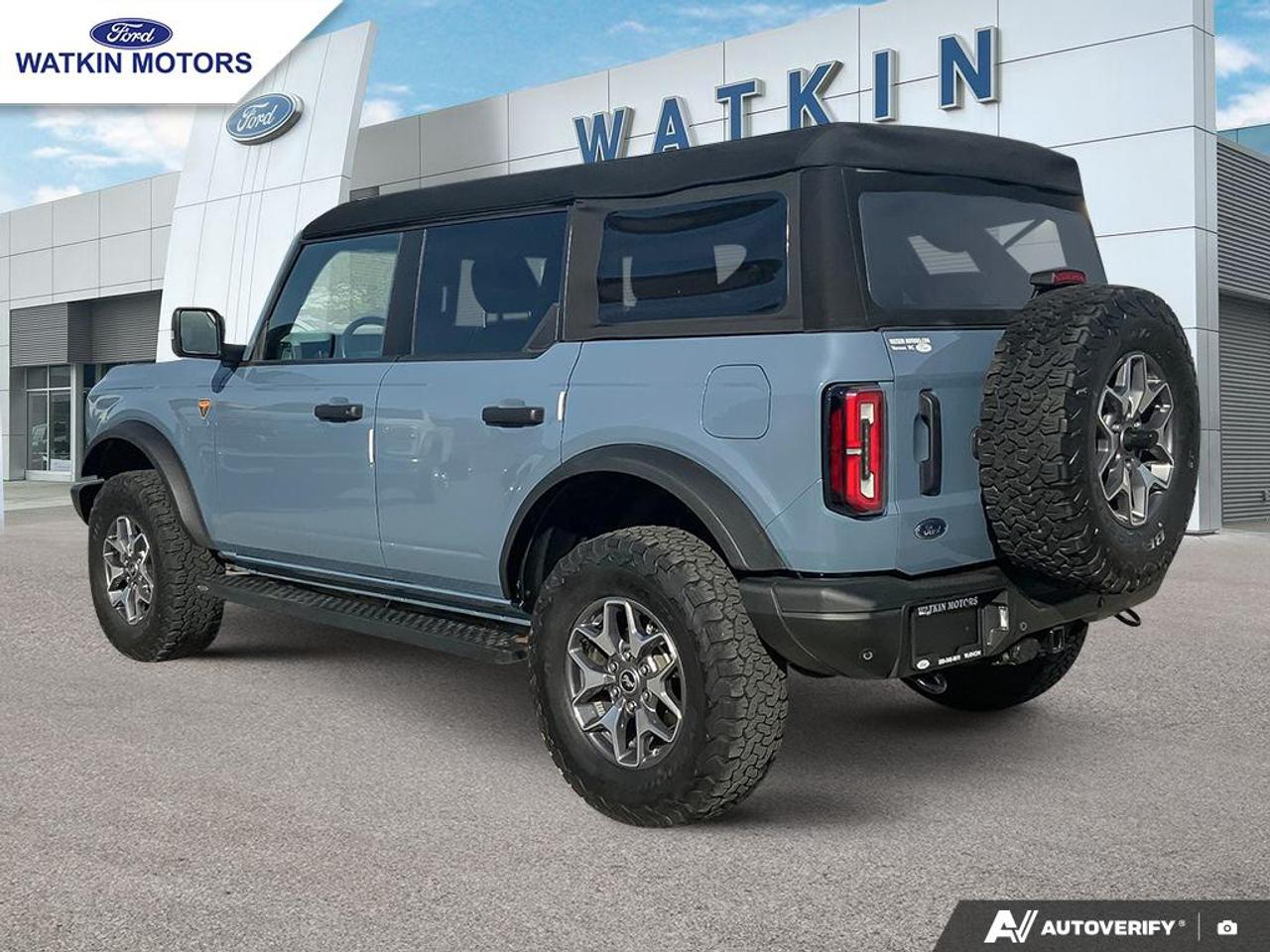 2023 Ford Bronco 4 Door Badlands Photo2
