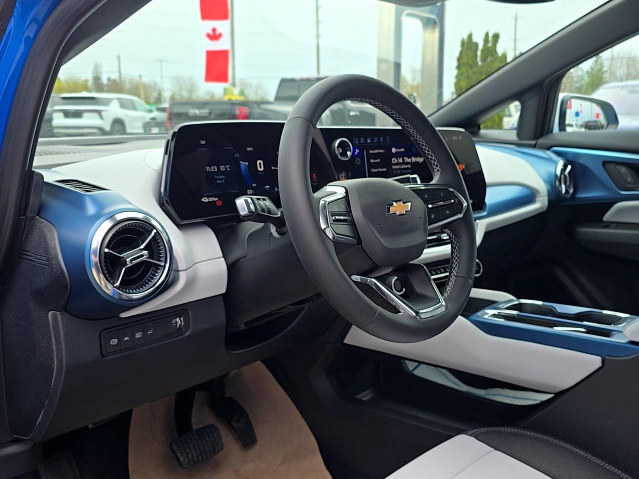 2026 Chevrolet Equinox EV 4dr LT Photo