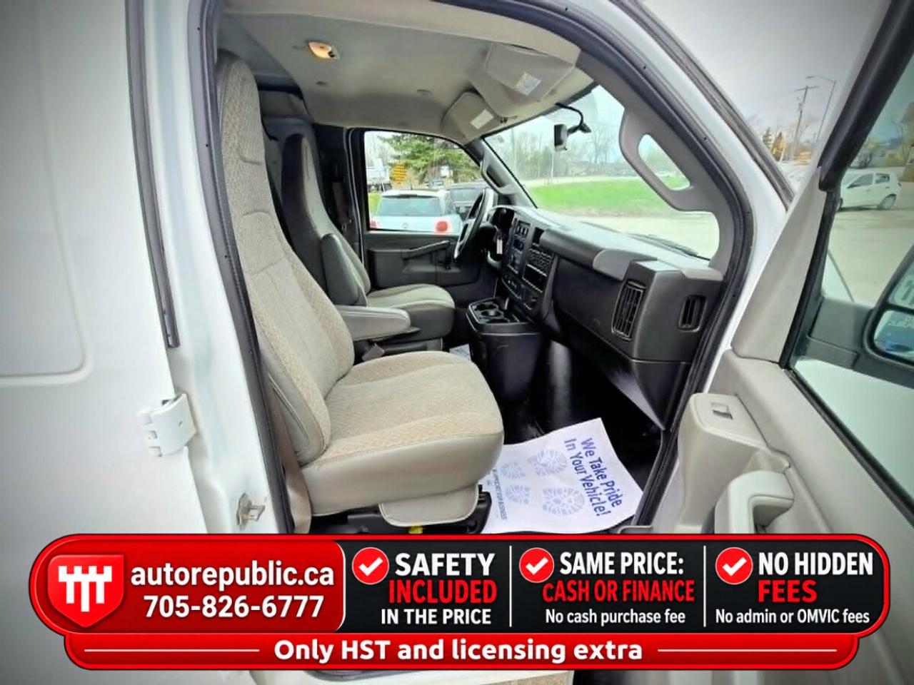 2020 Chevrolet Express 2500 LWB Ony 63k kms Certified 4.3L V6 Photo