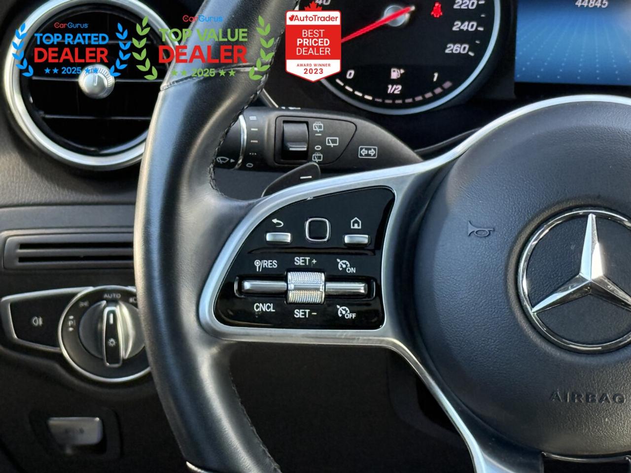 2022 Mercedes-Benz GLC-Class //AMG PKG | PREMIUM |ONE OWNER | LOADED Photo