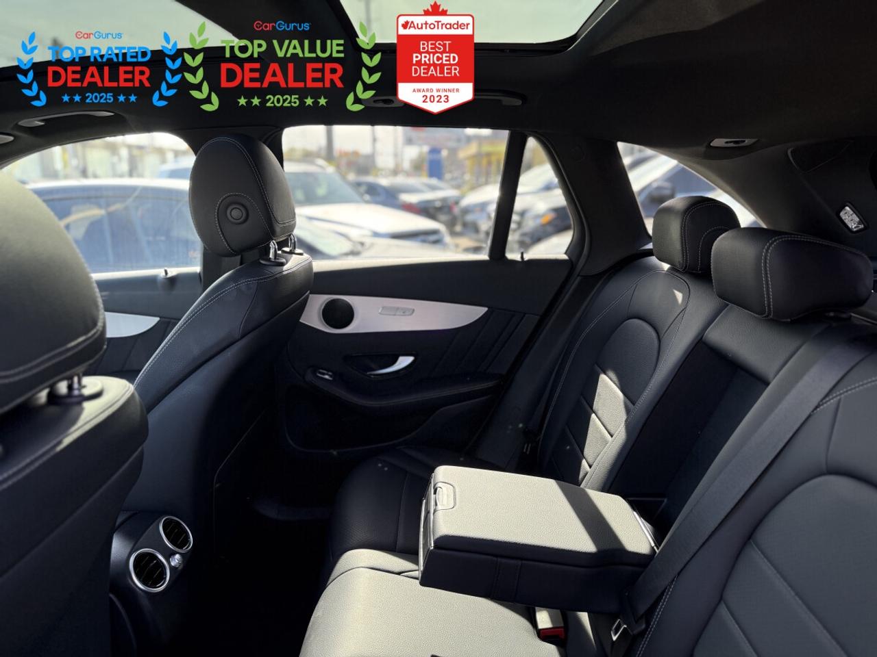 2022 Mercedes-Benz GLC-Class //AMG PKG | PREMIUM |ONE OWNER | LOADED Photo