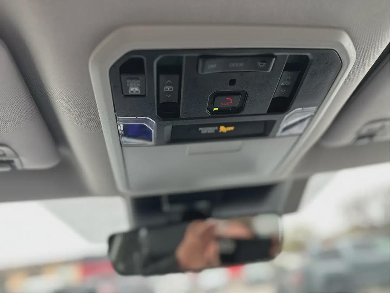 2023 Toyota Tundra Limited Long Box Photo