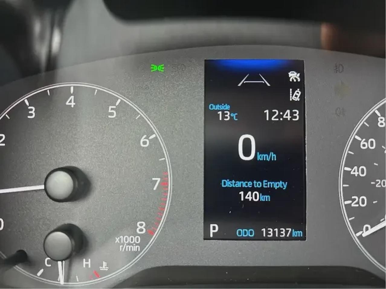 2024 Toyota Corolla Cross LE Photo
