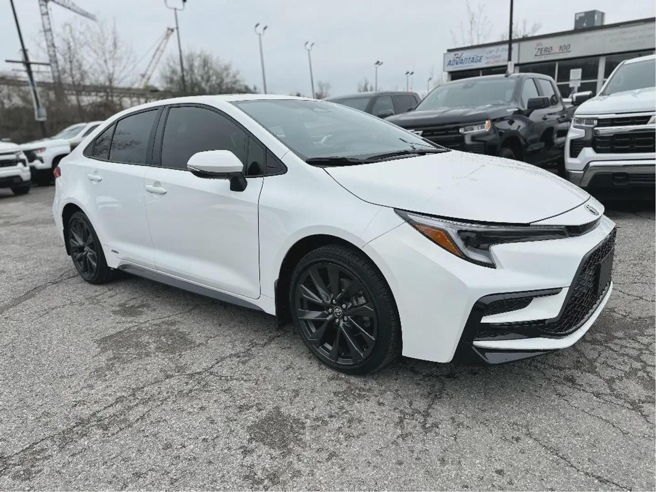 2025 Toyota Corolla SE Hybrid AWD Photo0