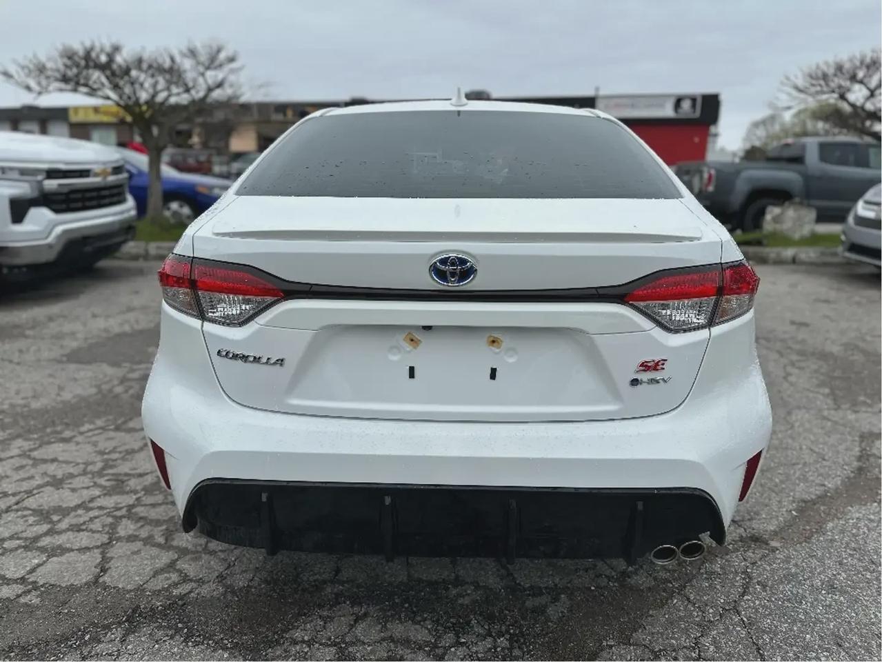 2025 Toyota Corolla SE Hybrid AWD Photo
