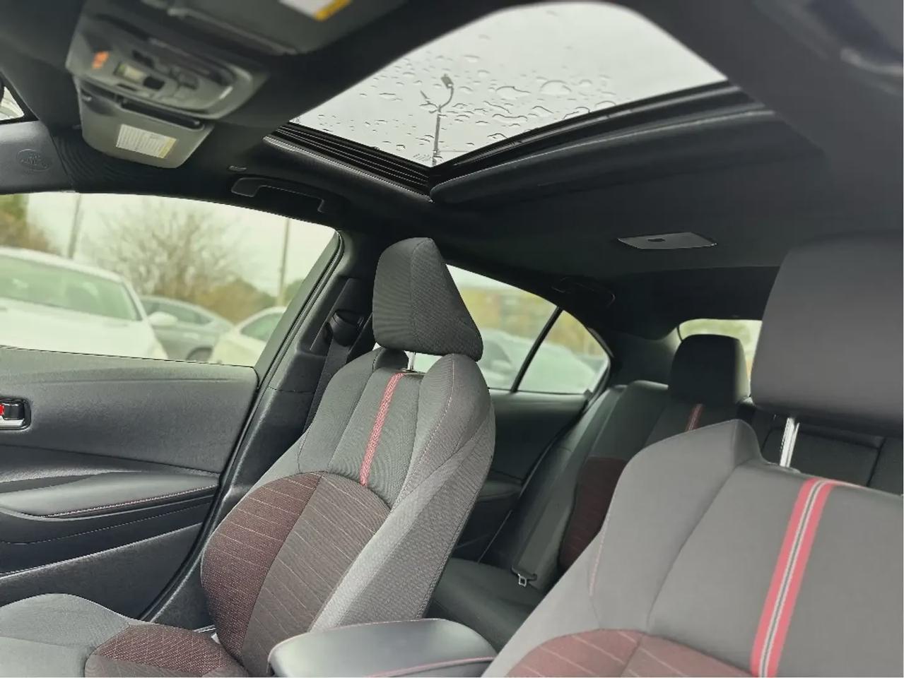 2025 Toyota Corolla SE Hybrid AWD Photo