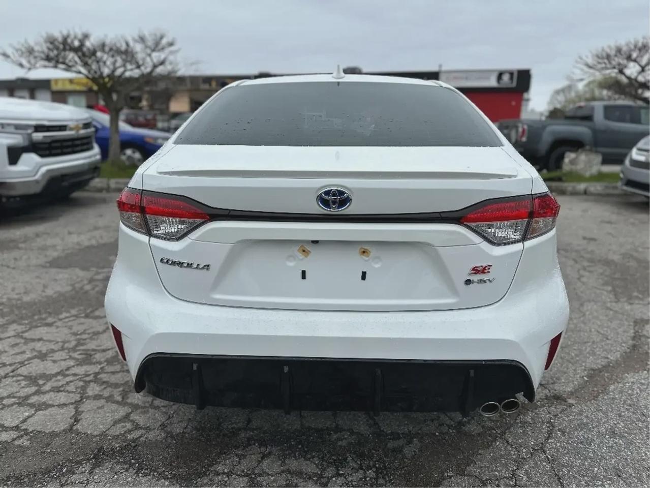 2025 Toyota Corolla SE Hybrid AWD Photo