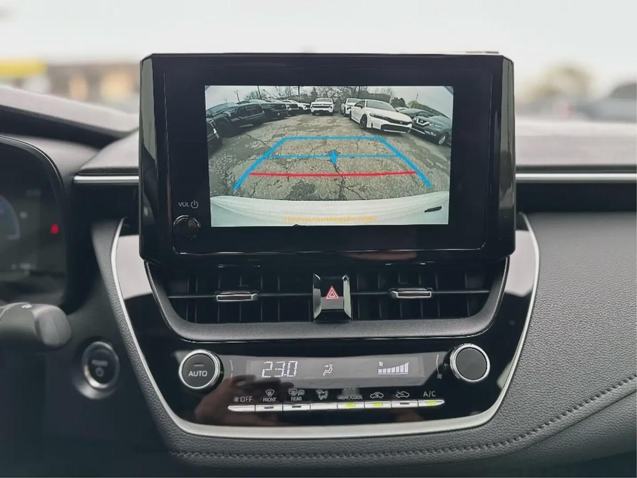 2025 Toyota Corolla SE Hybrid AWD Photo