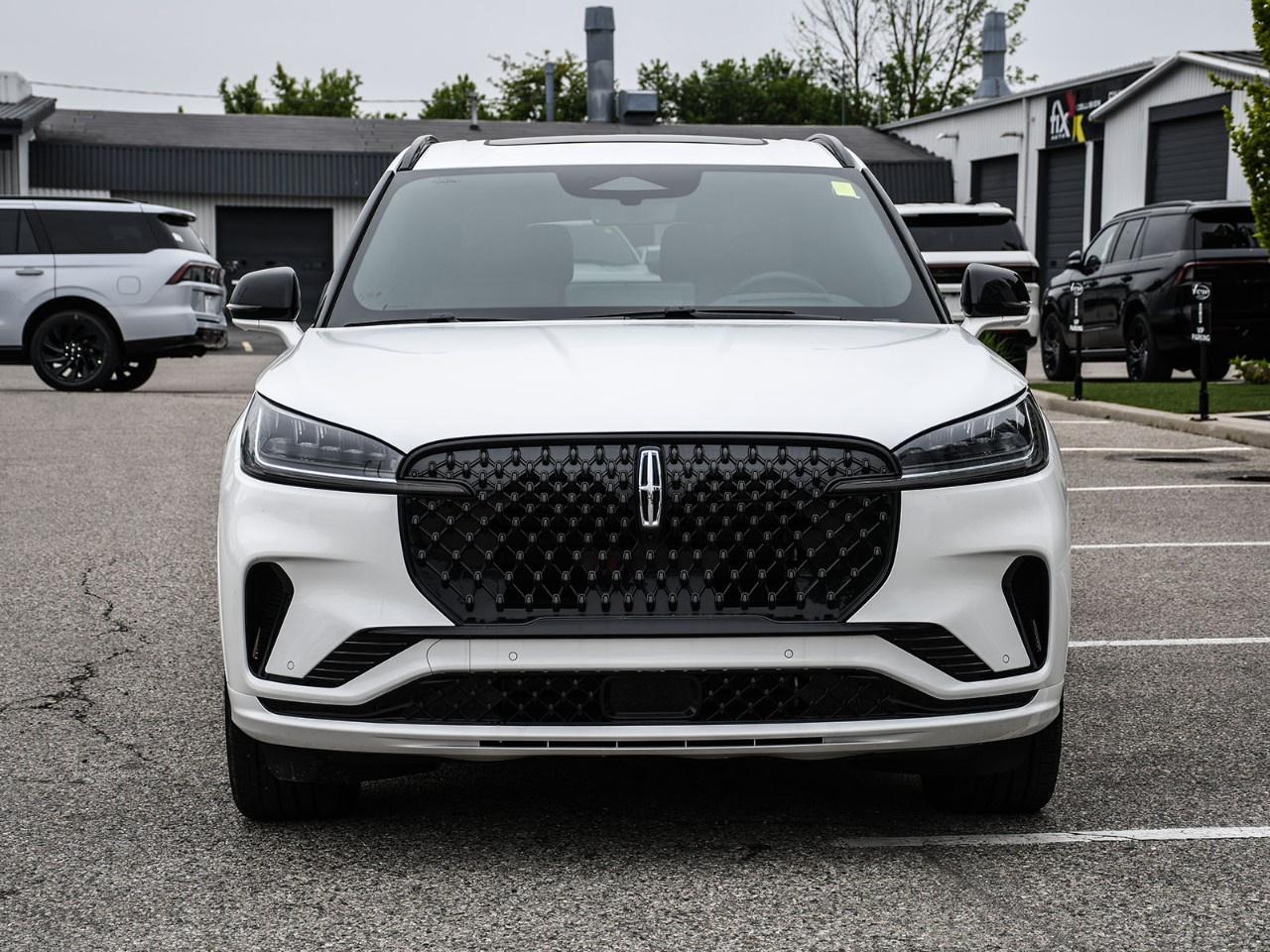 2026 Lincoln Aviator Reserve AWD Photo