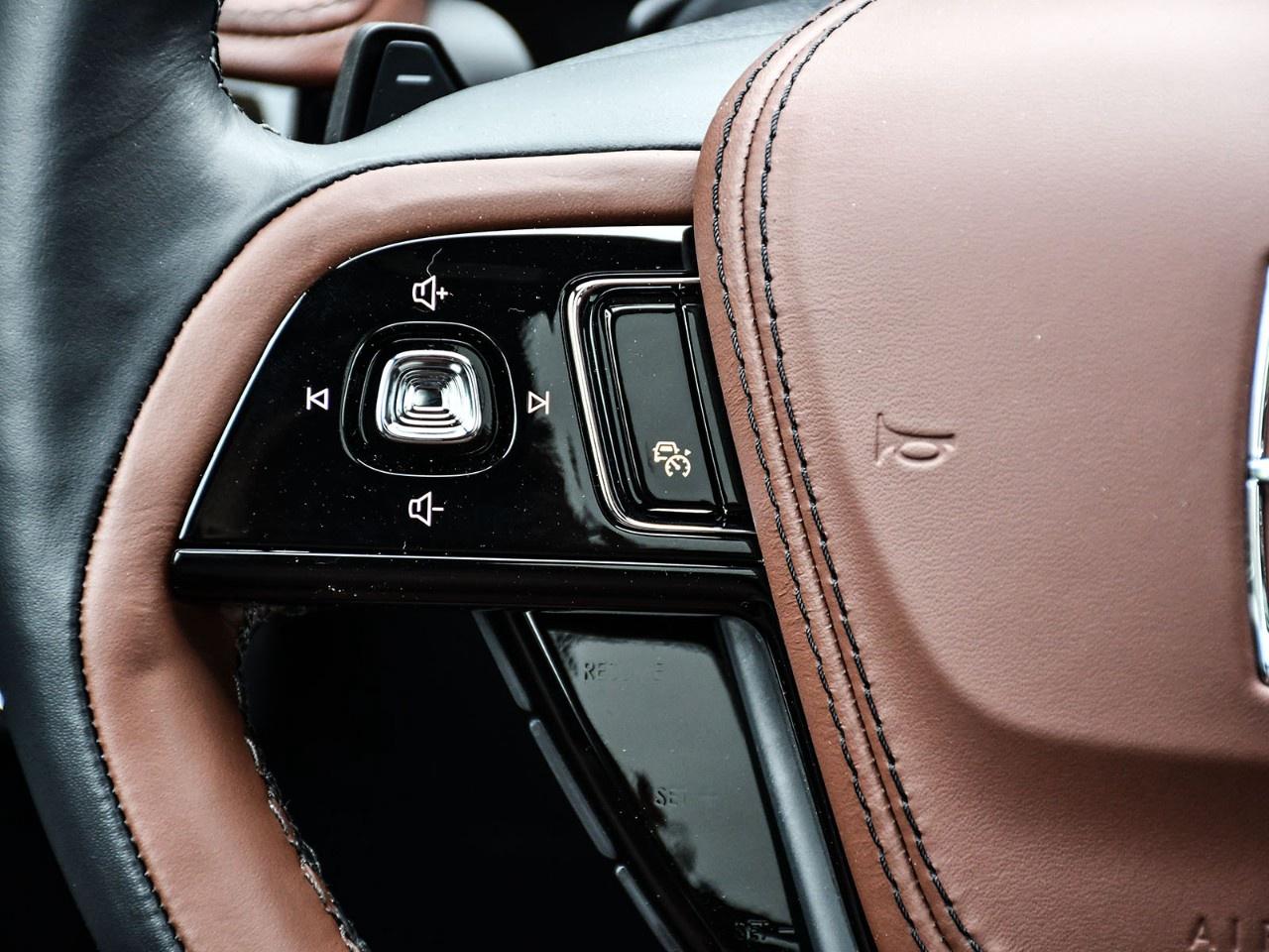 2026 Lincoln Aviator Reserve AWD Photo