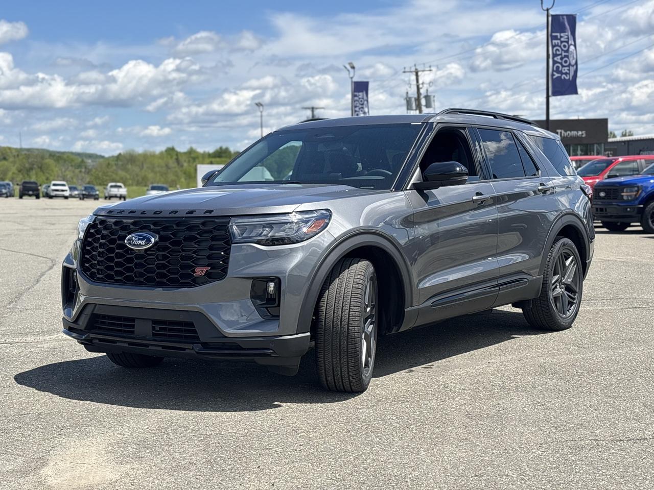 2026 Ford Explorer ST 4WD Photo1