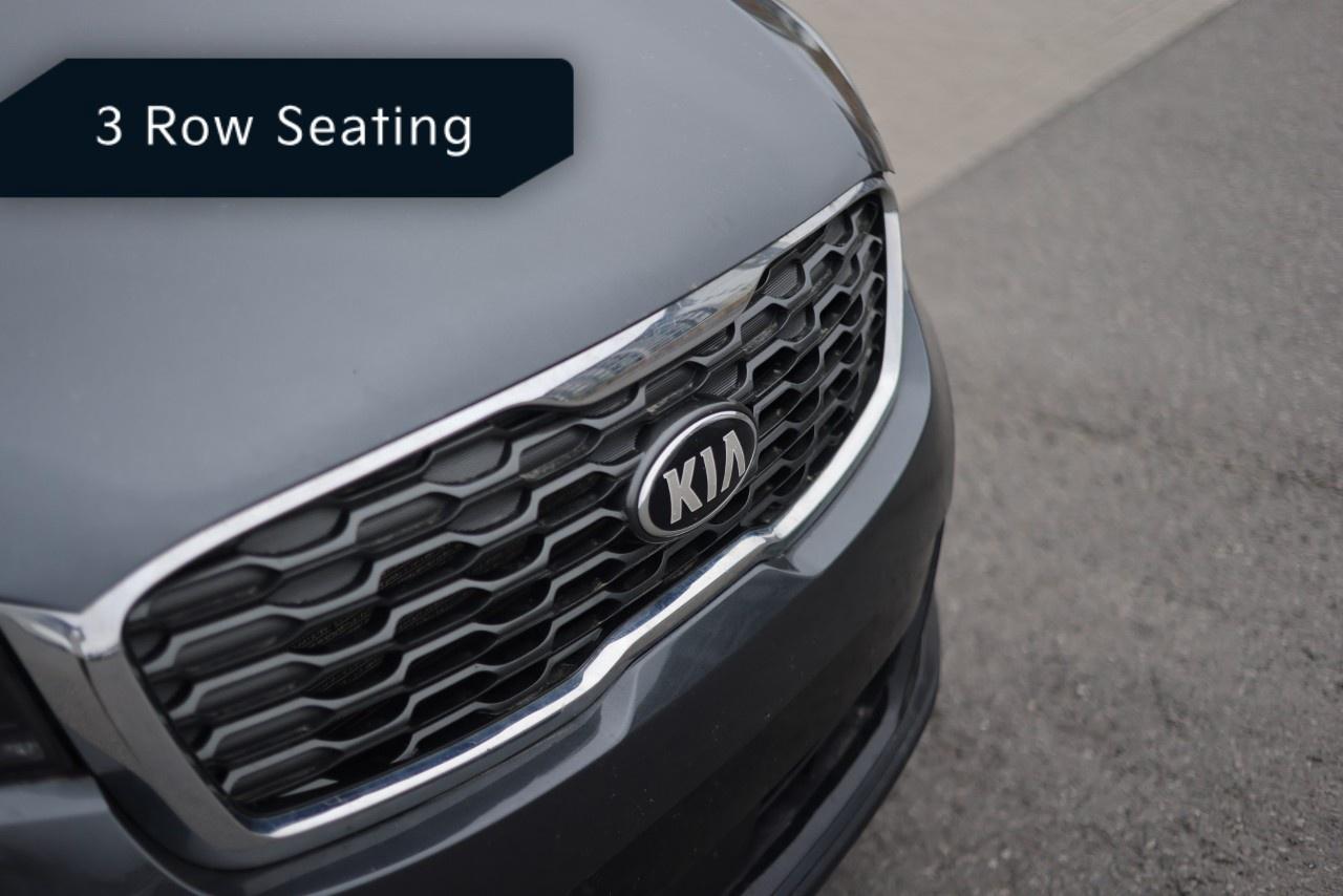 2020 Kia Sorento LX  V6 AWD Photo