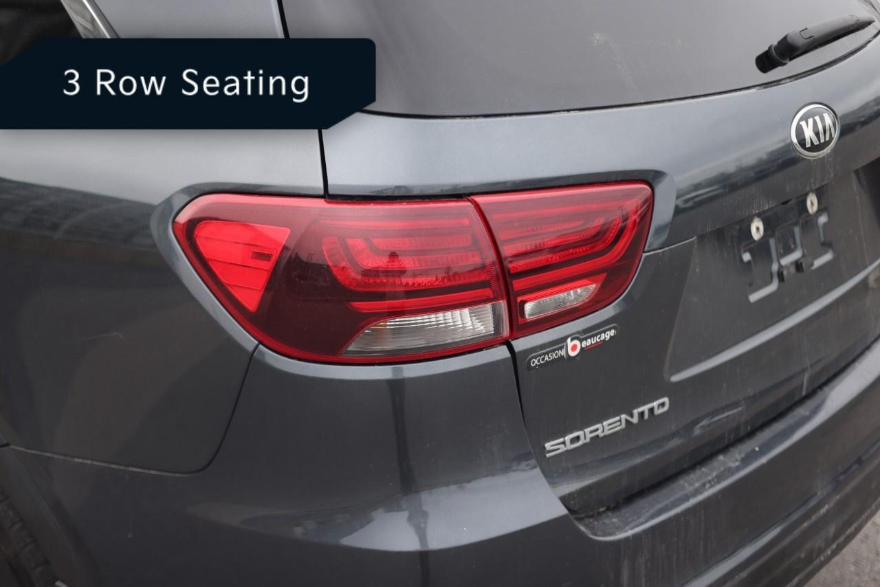 2020 Kia Sorento LX  V6 AWD Photo