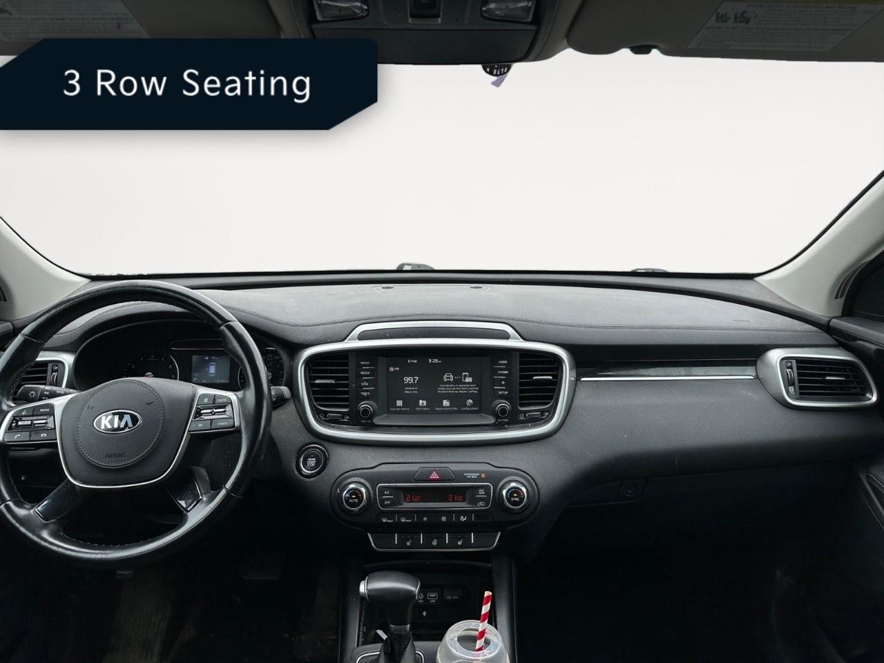 2020 Kia Sorento LX  V6 AWD Photo