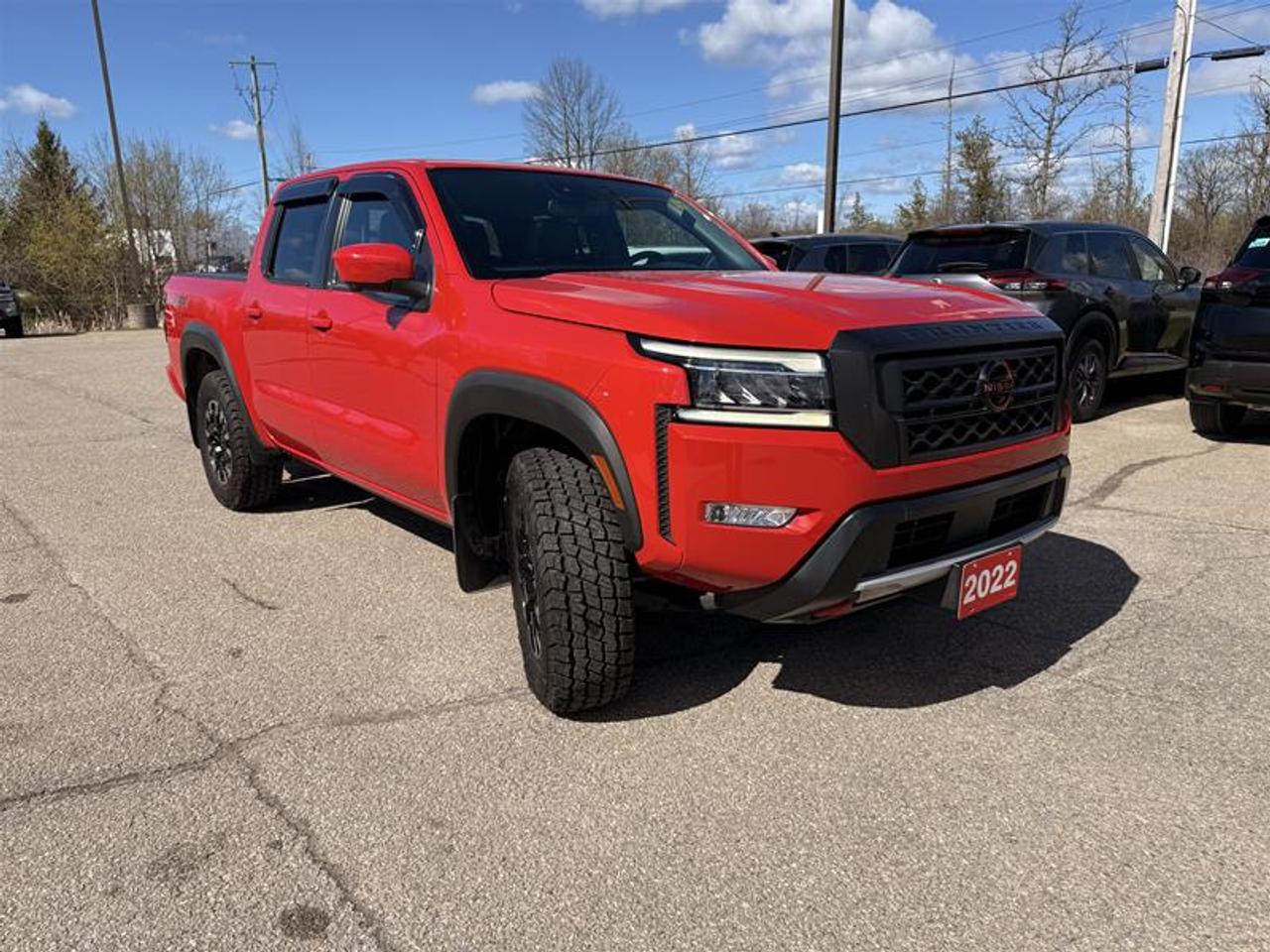 2022 Nissan Frontier Crew Cab PRO-4X 4x4 at Photo2