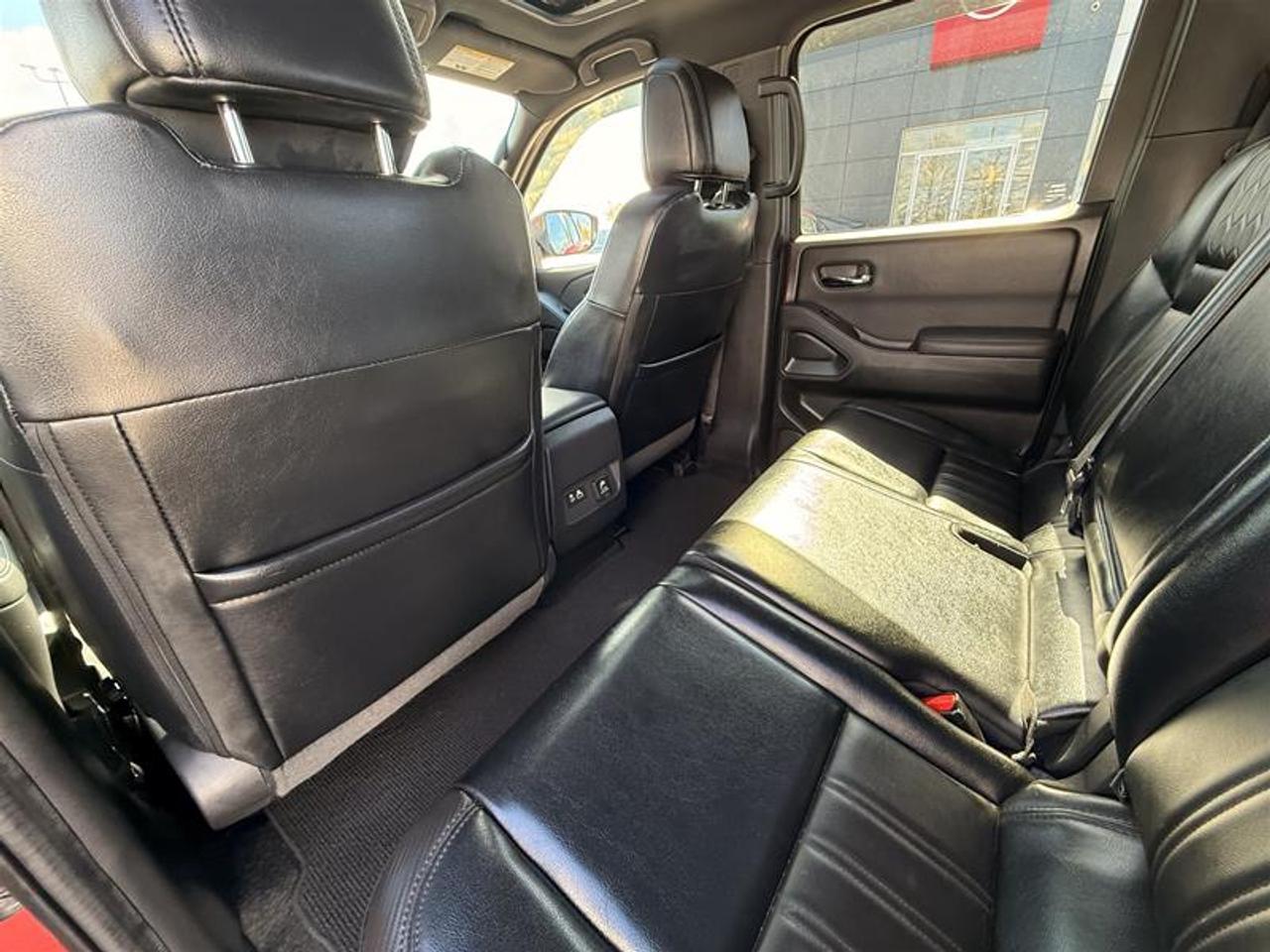2022 Nissan Frontier Crew Cab PRO-4X 4x4 at Photo