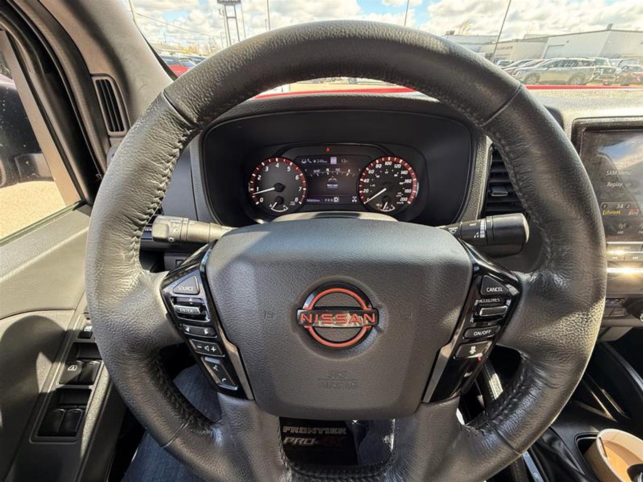 2022 Nissan Frontier Crew Cab PRO-4X 4x4 at Photo