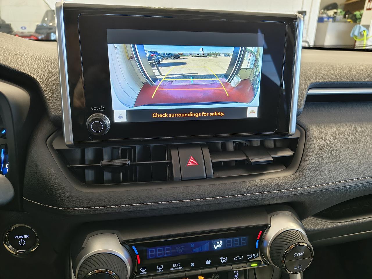 2023 Toyota RAV4 Hybrid XLE Photo0