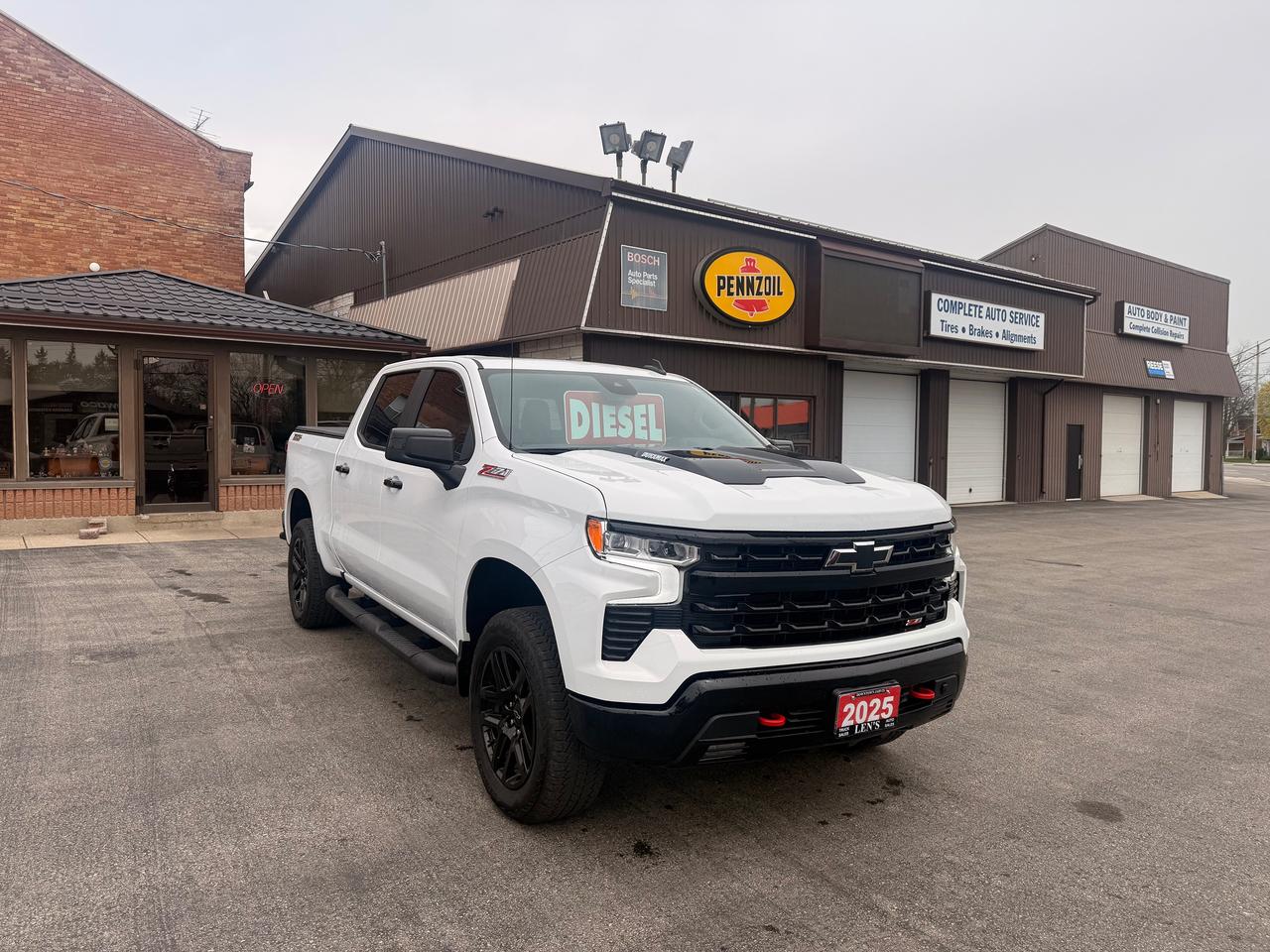 2025 Chevrolet Silverado 1500 LT Trail Boss Photo