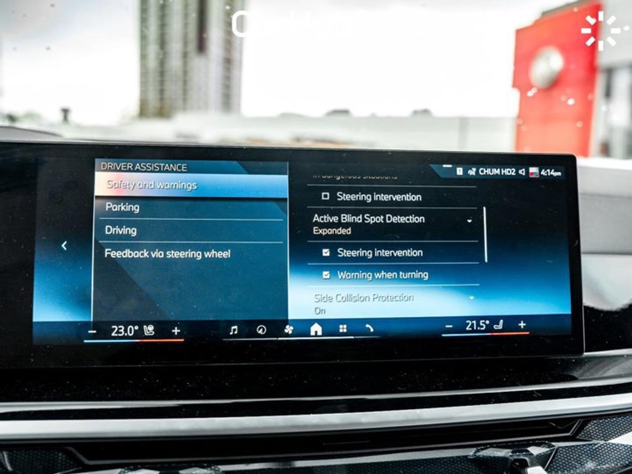 2025 BMW X6 xDrive40i M Package Panoroof Harman Kardon  Navi 360 Cam Photo
