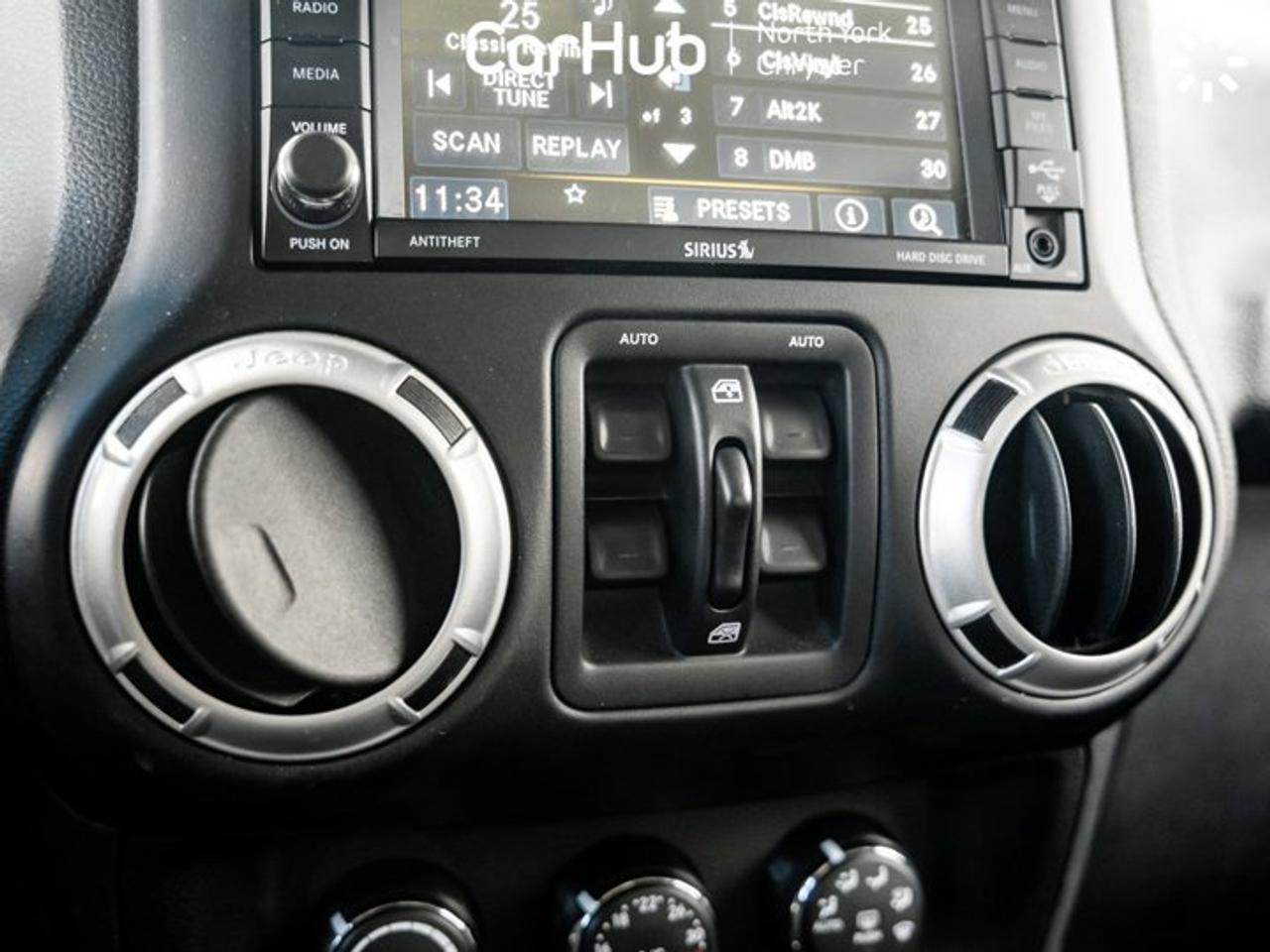 2015 Jeep Wrangler Unlimited Rubicon Photo