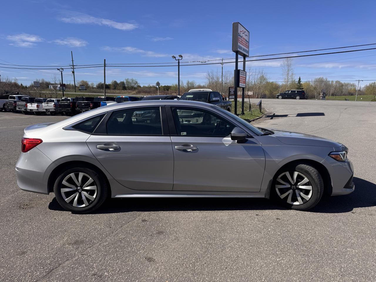 2022 Honda Civic LX Photo
