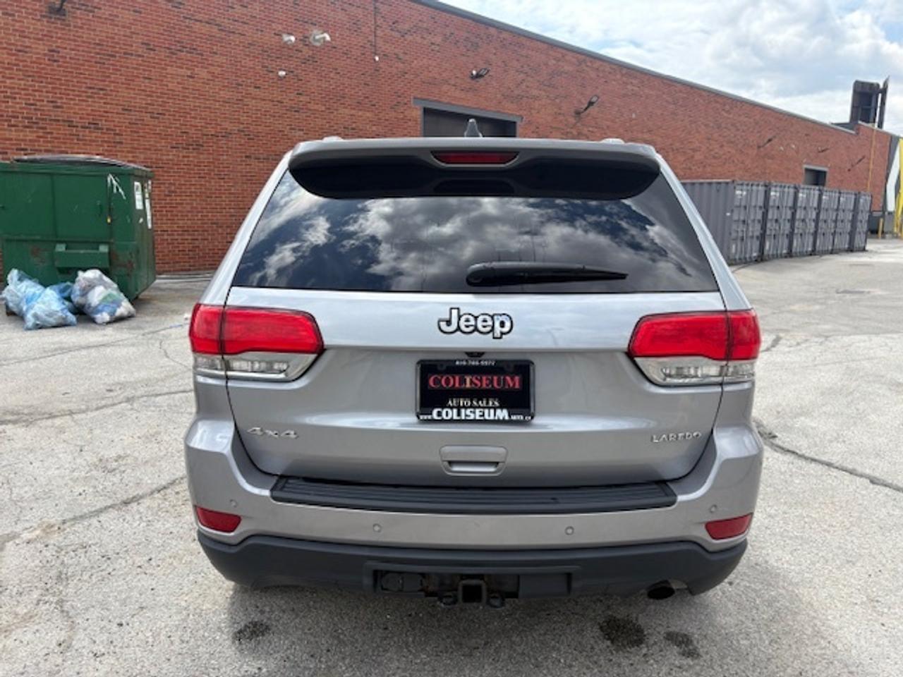 2018 Jeep Grand Cherokee LAREDO 4X4 V6-ONLY 95KM-1 OWNER-NO ACCIDENTS! Photo