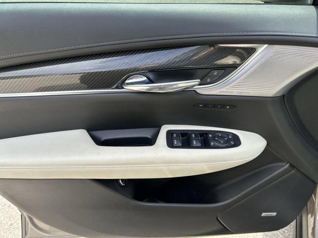 2023 Cadillac XT6 Sport AWD | No Accidents | Panoramic Roof | Ventilated Seats | Leather Seats Photo