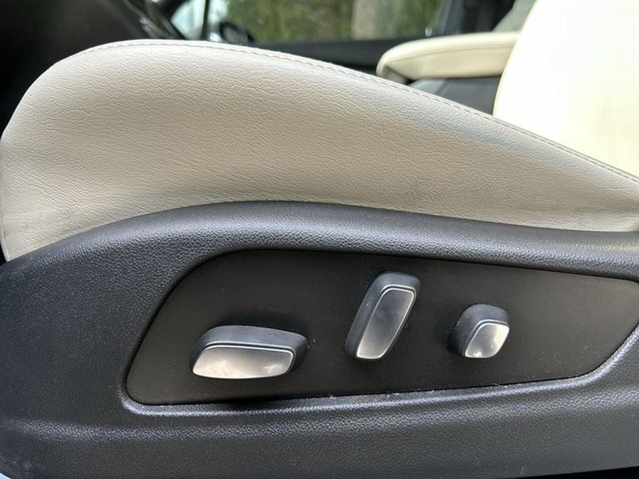 2023 Cadillac XT6 Sport AWD | No Accidents | Panoramic Roof | Ventilated Seats | Leather Seats Photo