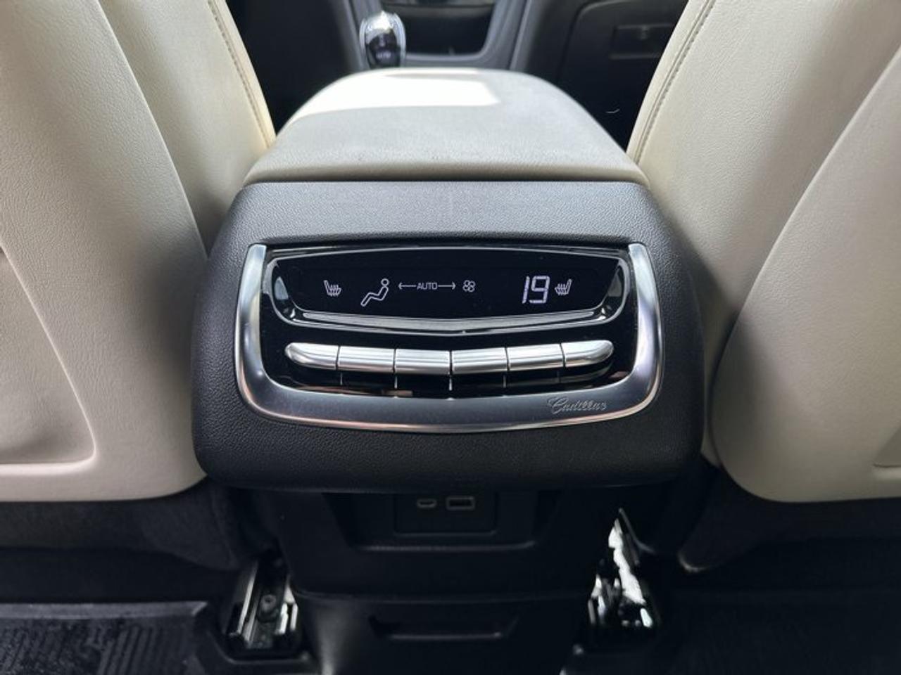 2023 Cadillac XT6 Sport AWD | No Accidents | Panoramic Roof | Ventilated Seats | Leather Seats Photo