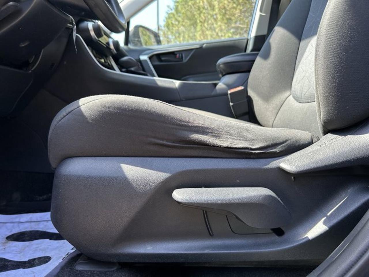 2021 Toyota RAV4 LE AWD | NO ACCIDENTS Photo